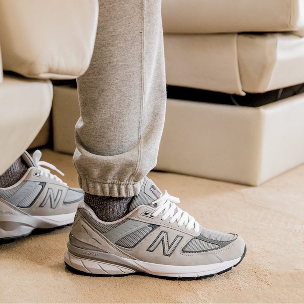 New Balance 990v5 Gray Sneakers